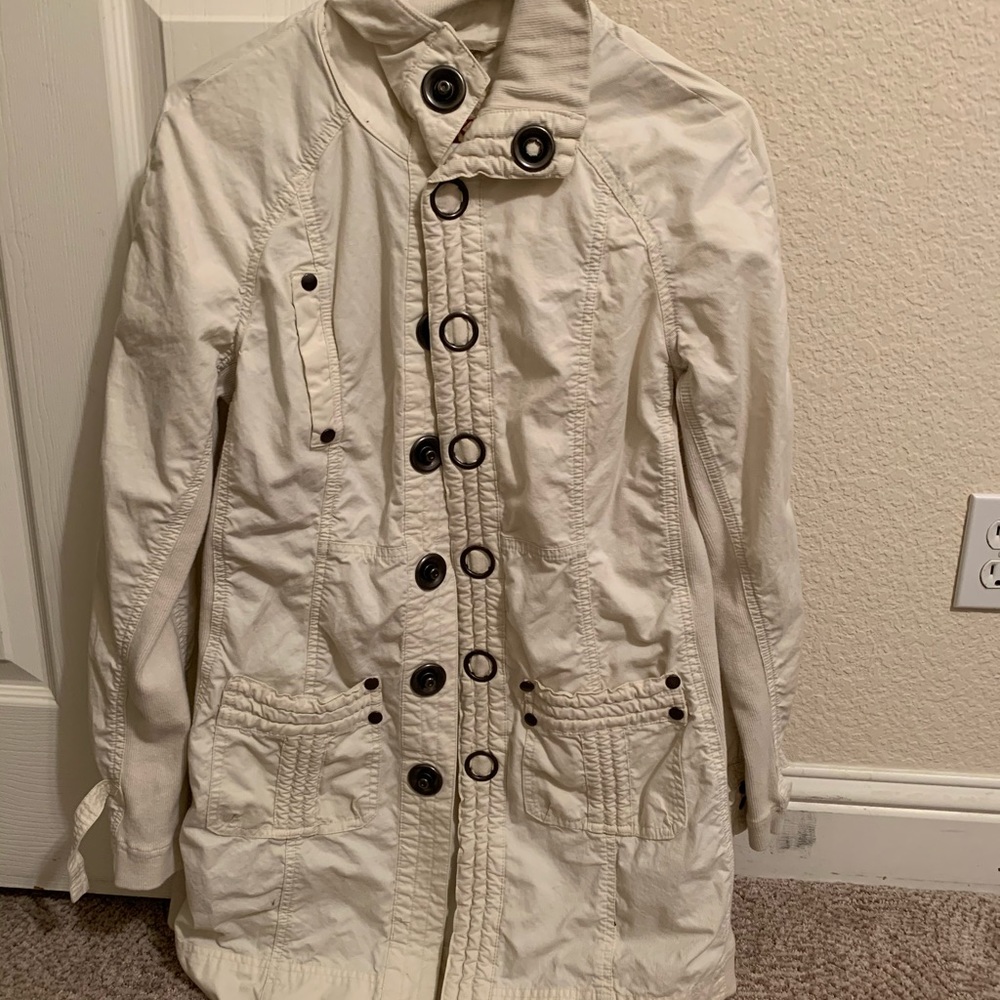 Buckle jacket